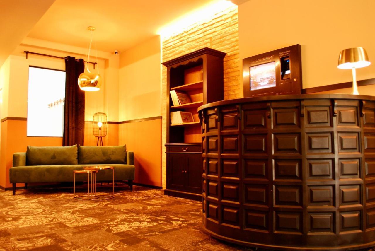 Hografic Hotel Valencia Luaran gambar