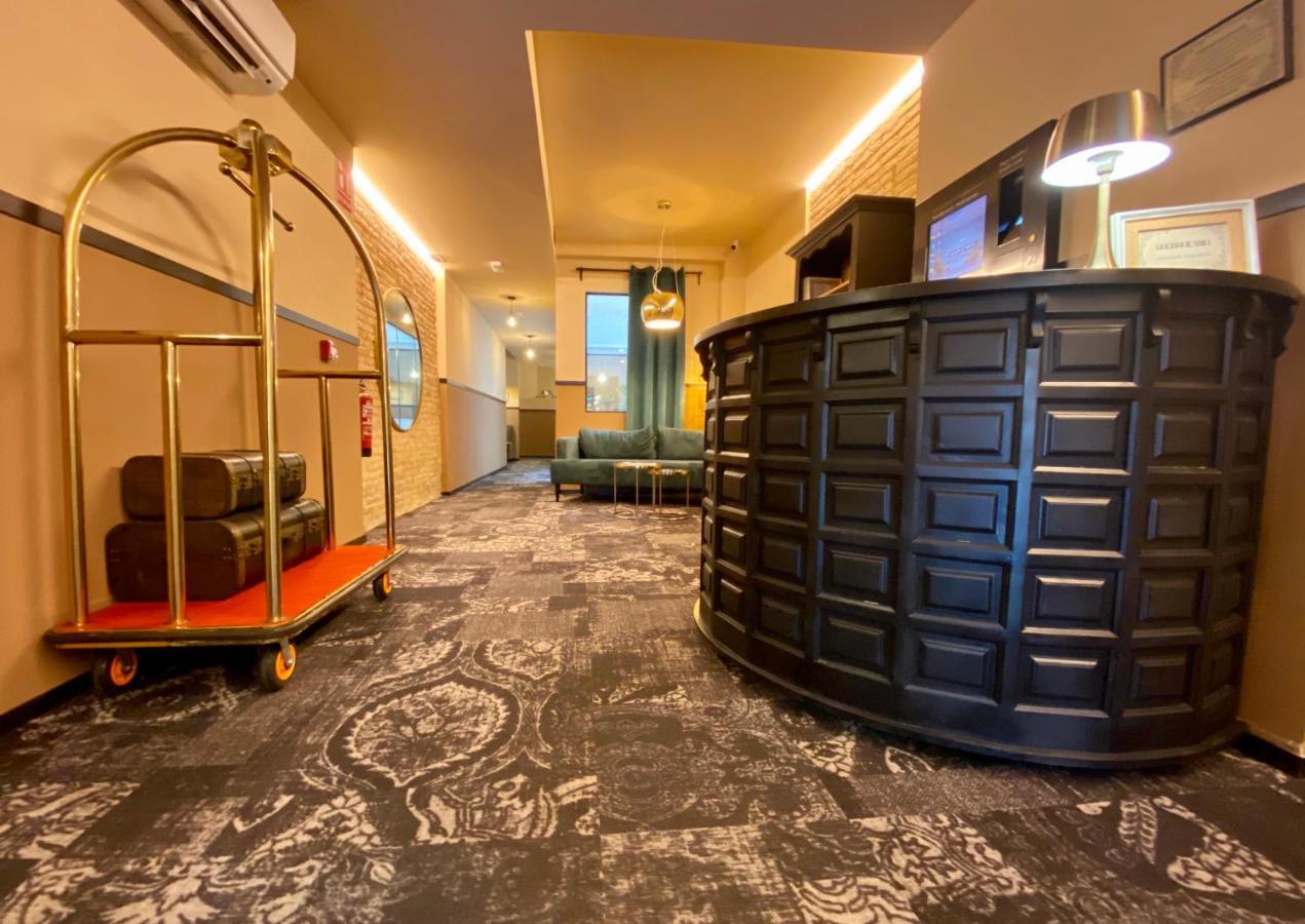 Hografic Hotel Valencia Luaran gambar